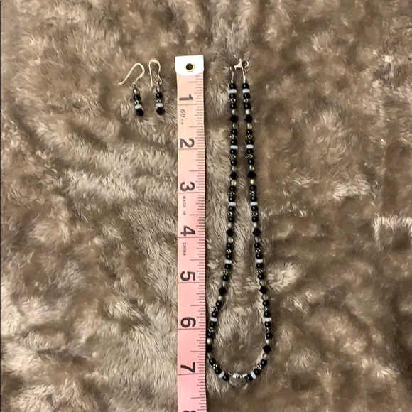 Handmade necklace and earrings set - Picture 6 of 6